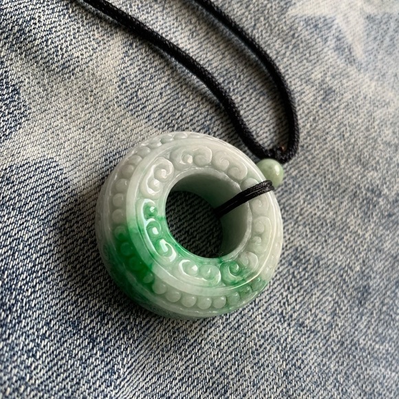 Jewelry - 💚Luck & Peace Authentic Jade jadeite Necklace